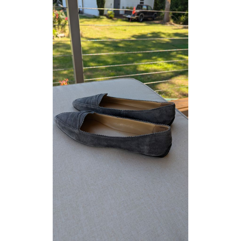 Women's Talbots Gray Suede Pointed Toe Loafers Size 9M
